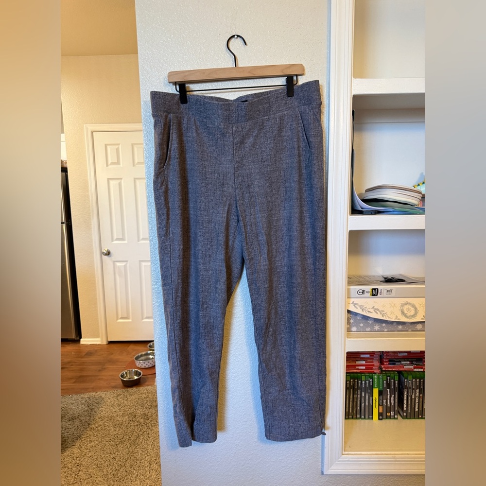 TORRID Pull-On Relaxed High-Rise Pant - Picture 3 of 7